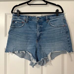 Abercrombie 90s Relaxed Cutoff Short High Rise